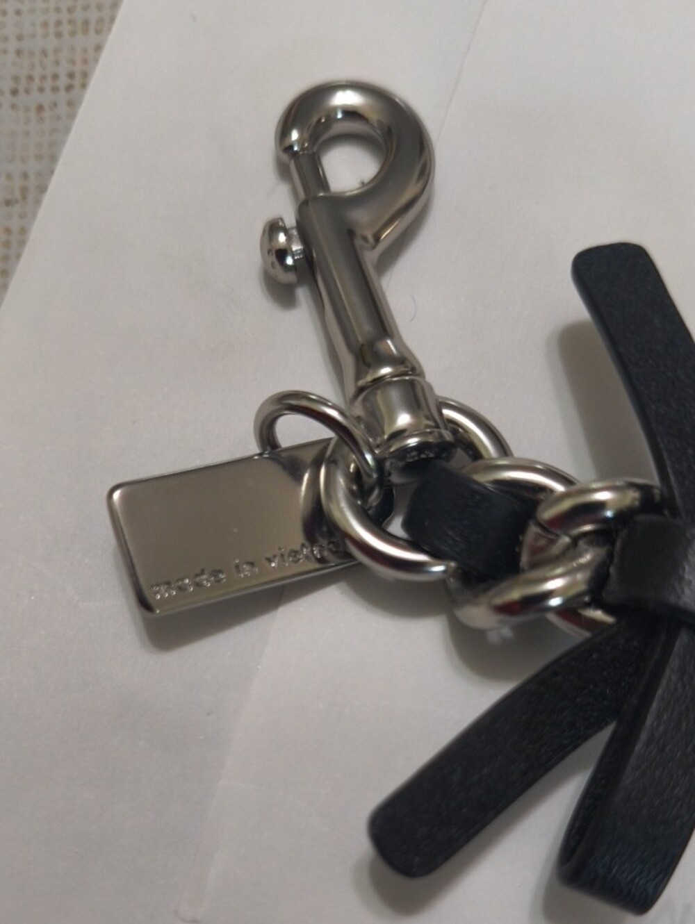 Coach Silver Accessory/ Shoulder Strap 42 IN Chain with Black Leather Bows NWOT - Picture 5 of 6